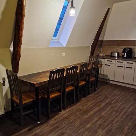 Victory Guesthouse - Handwerker Pension Білефельд Екстер'єр фото