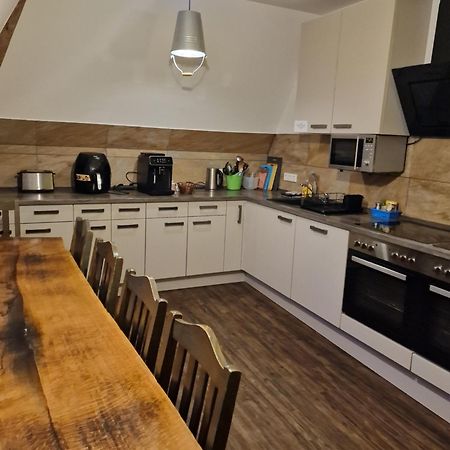 Victory Guesthouse - Handwerker Pension Білефельд Екстер'єр фото