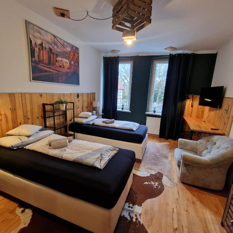 Victory Guesthouse - Handwerker Pension Білефельд Екстер'єр фото