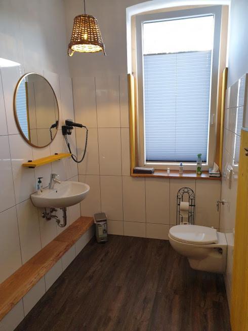 Victory Guesthouse - Handwerker Pension Білефельд Екстер'єр фото