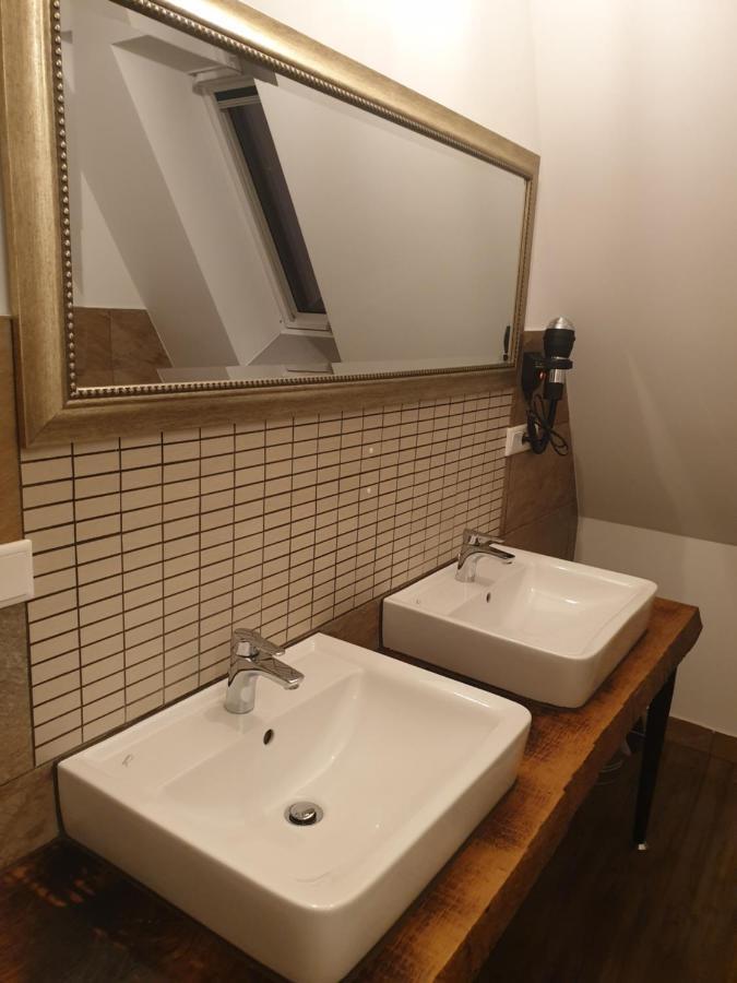 Victory Guesthouse - Handwerker Pension Білефельд Екстер'єр фото